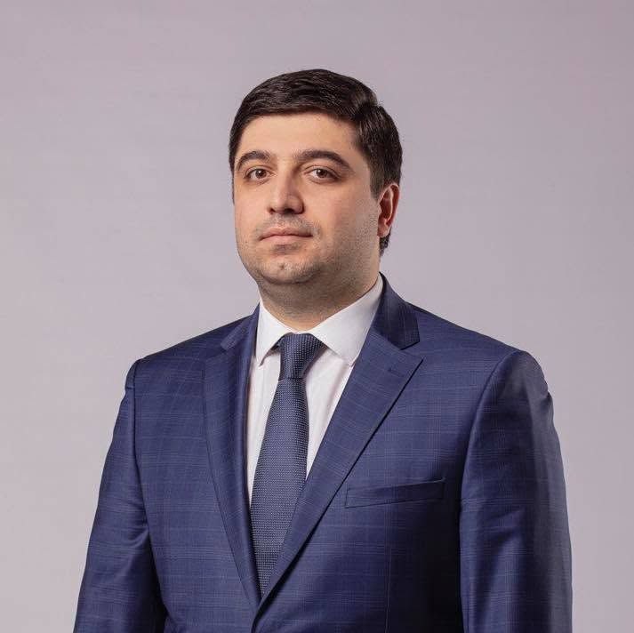 Депутат Вагаршак Акобян сложил мандат и уходит в частный сектор — что известно в Капане