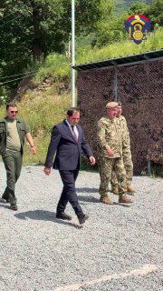 Сурен Папикян встретился с участниками сборов в Сюнике: что обсуждали в Капане