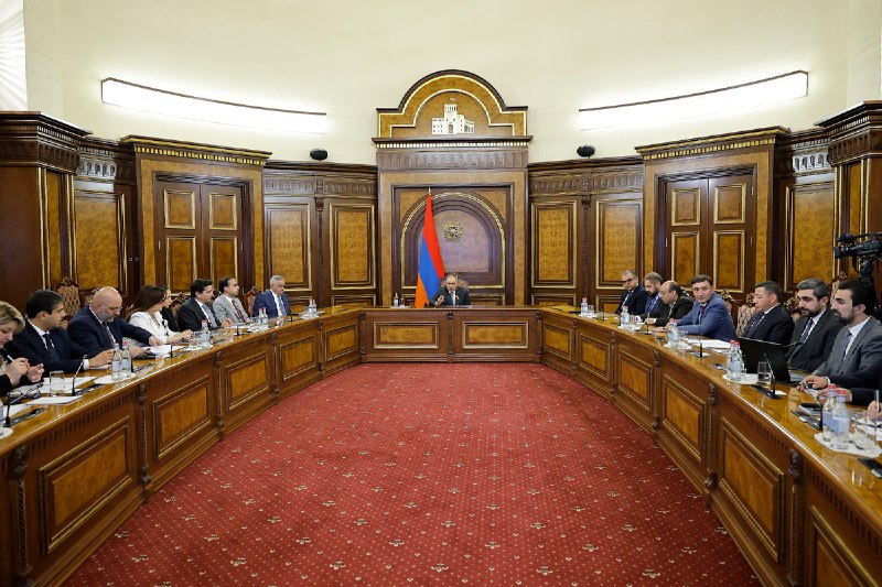 Пашинян обсудил инвестиции в Ереван и Гюмри: Капан не вошёл в план приоритетов