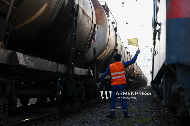 Из Азербайджана в Армению отправлена новая партия нефтепродуктов через Сюник