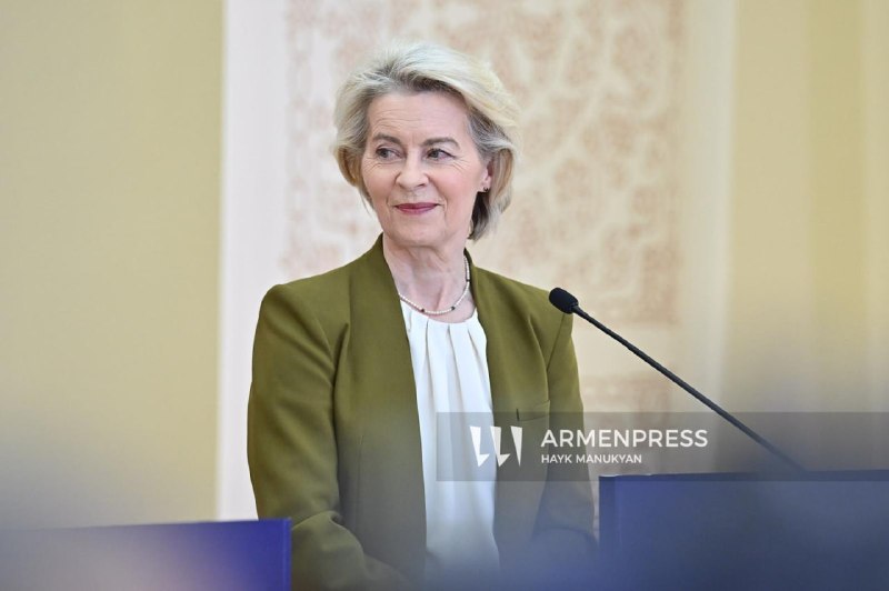Никол Пашинян на брифинге в Ереване, говорит о визите Урсулы фон дер Ляйен